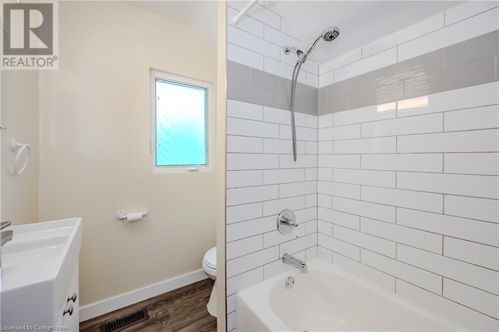 73 Albany Avenue, Hamilton, Ontario  L8H 2H4 - Photo 14 - 40746695