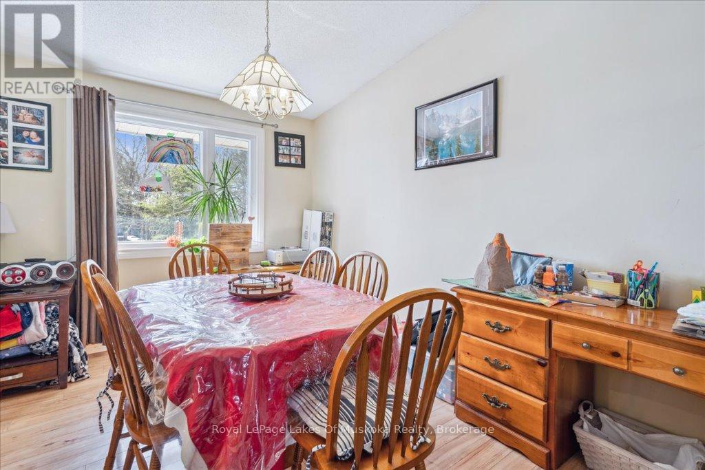 1030 Simpson Road, Gravenhurst, Ontario  P1P 1R1 - Photo 10 - X12254541