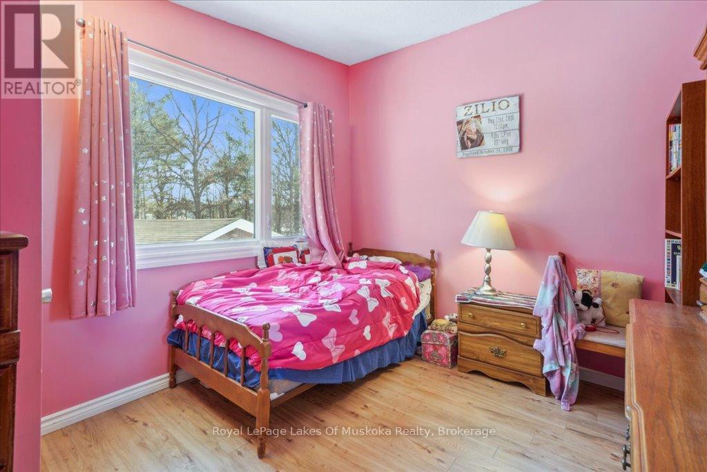 1030 Simpson Road, Gravenhurst, Ontario  P1P 1R1 - Photo 17 - X12254541