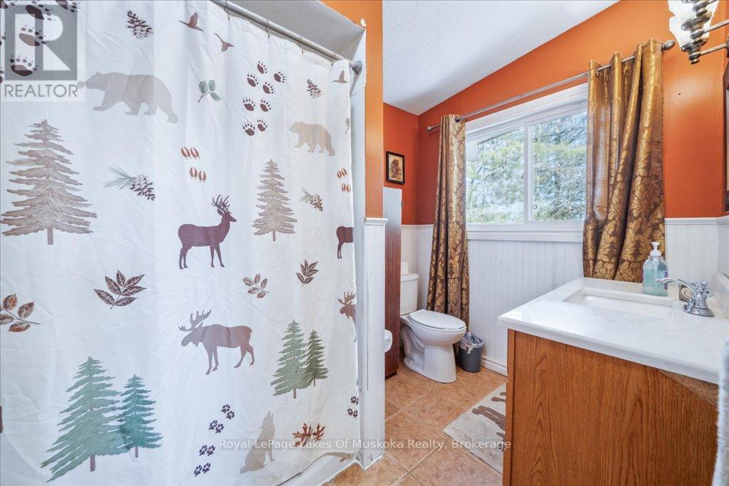 1030 Simpson Road, Gravenhurst, Ontario  P1P 1R1 - Photo 19 - X12254541