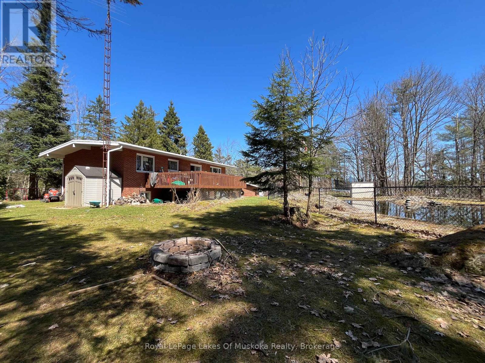1030 Simpson Road, Gravenhurst, Ontario  P1P 1R1 - Photo 29 - X12254541