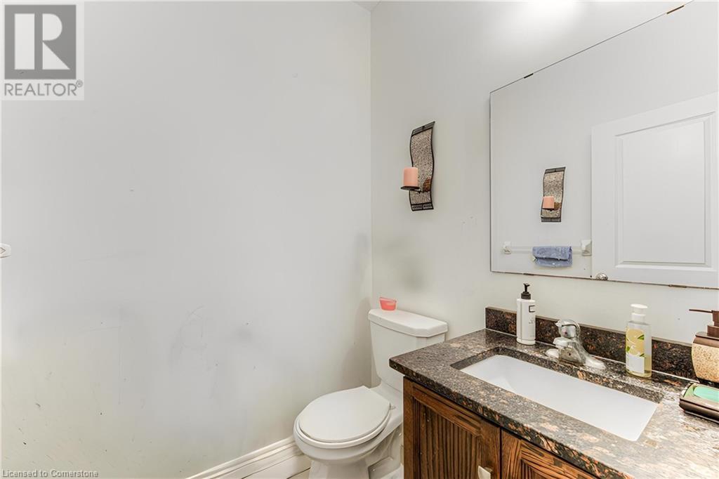 14 Sandybay Avenue, Kitchener, Ontario  N2A 0H7 - Photo 4 - 40739618