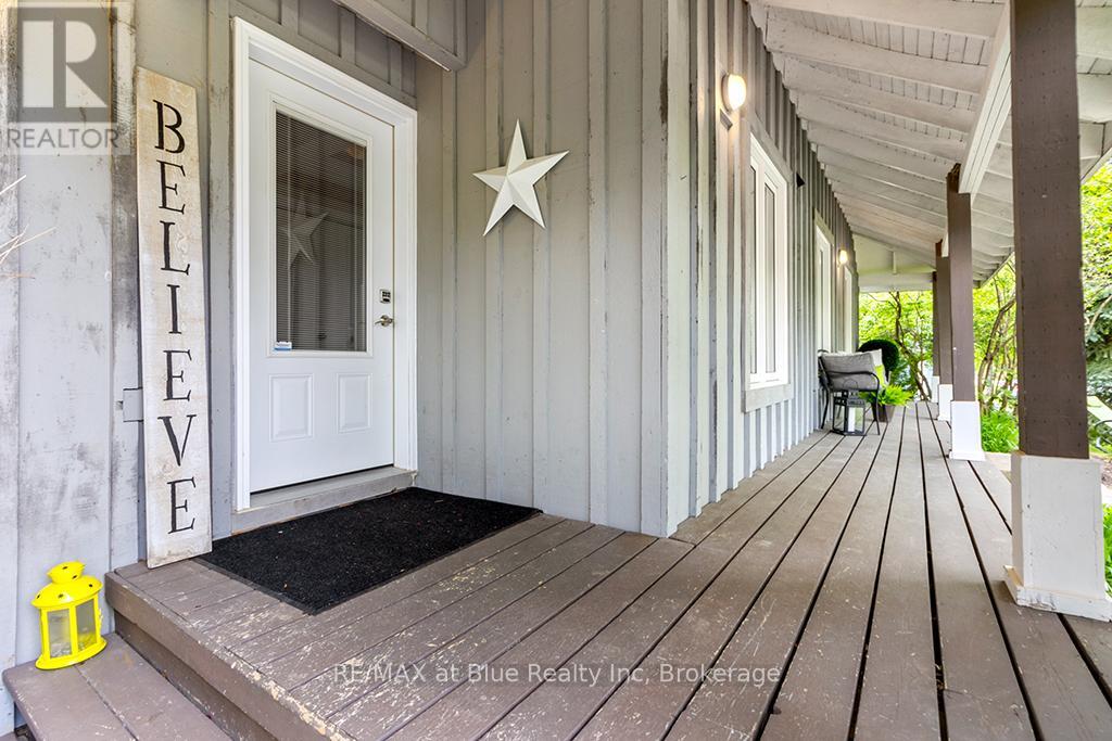 147 Carmichael Crescent, Blue Mountains, Ontario  L9Y 0R2 - Photo 10 - X12254714