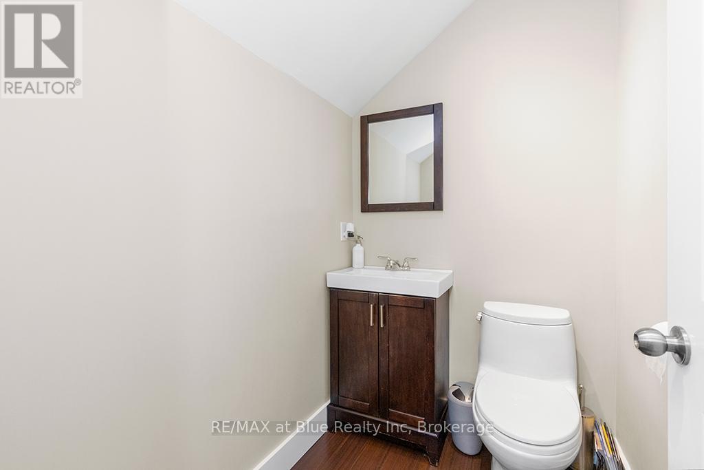 147 Carmichael Crescent, Blue Mountains, Ontario  L9Y 0R2 - Photo 29 - X12254714