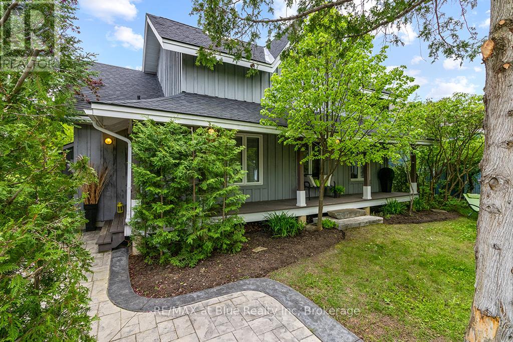 147 Carmichael Crescent, Blue Mountains, Ontario  L9Y 0R2 - Photo 3 - X12254714