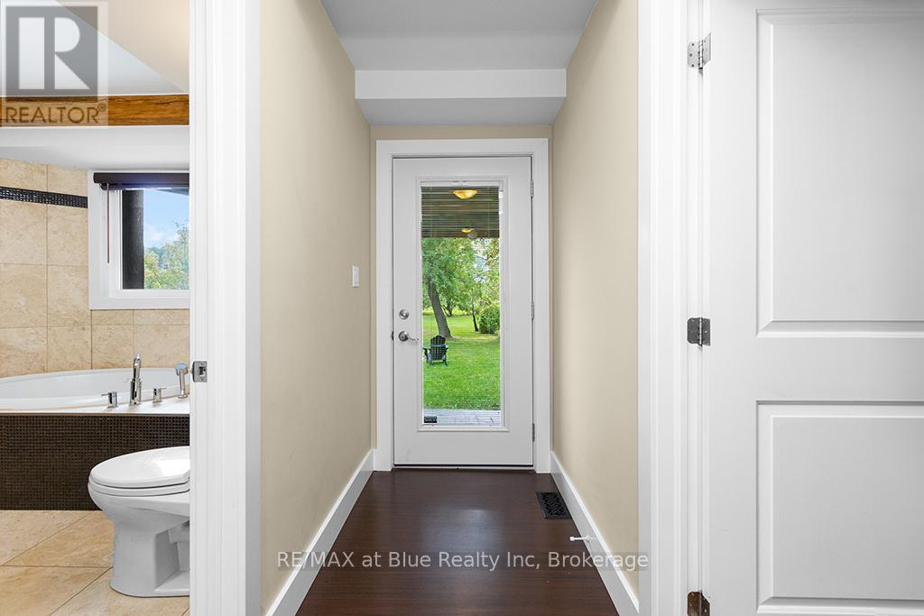 147 Carmichael Crescent, Blue Mountains, Ontario  L9Y 0R2 - Photo 38 - X12254714
