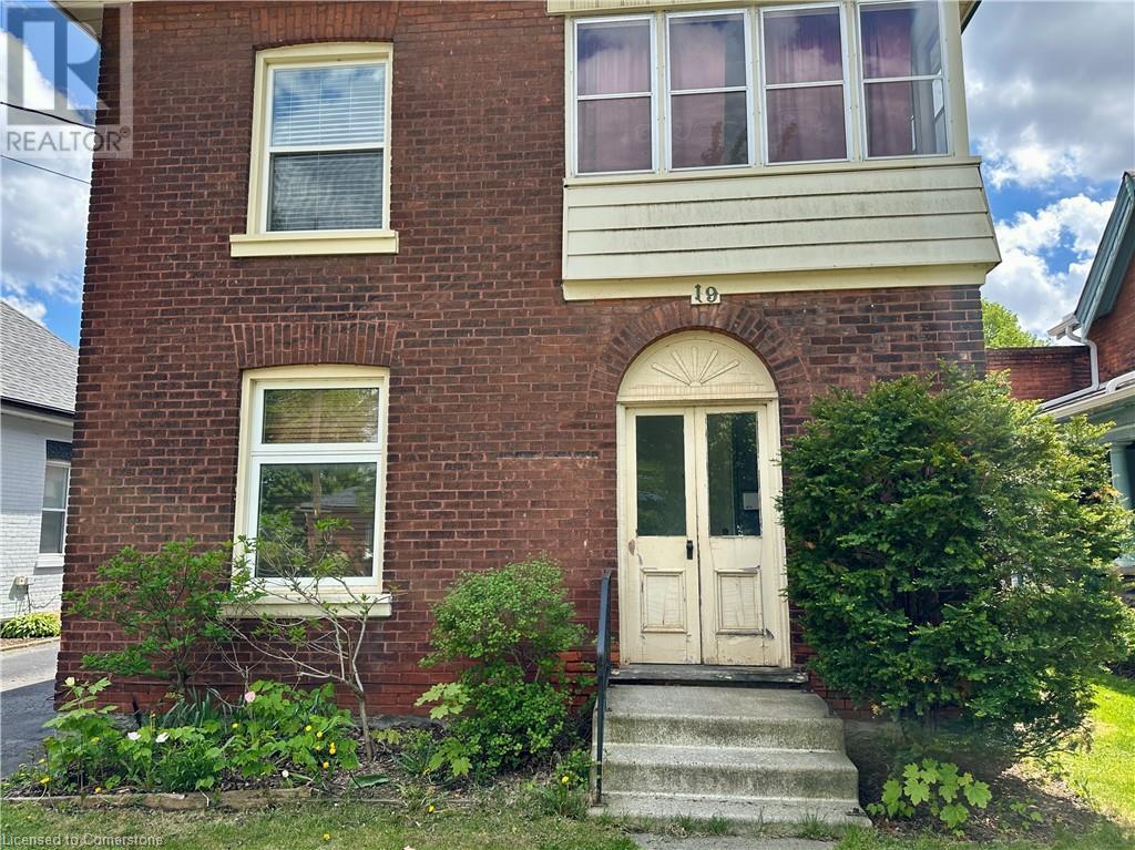 19 Brighton Avenue, Brantford, Ontario  N3S 1V6 - Photo 4 - 40746232
