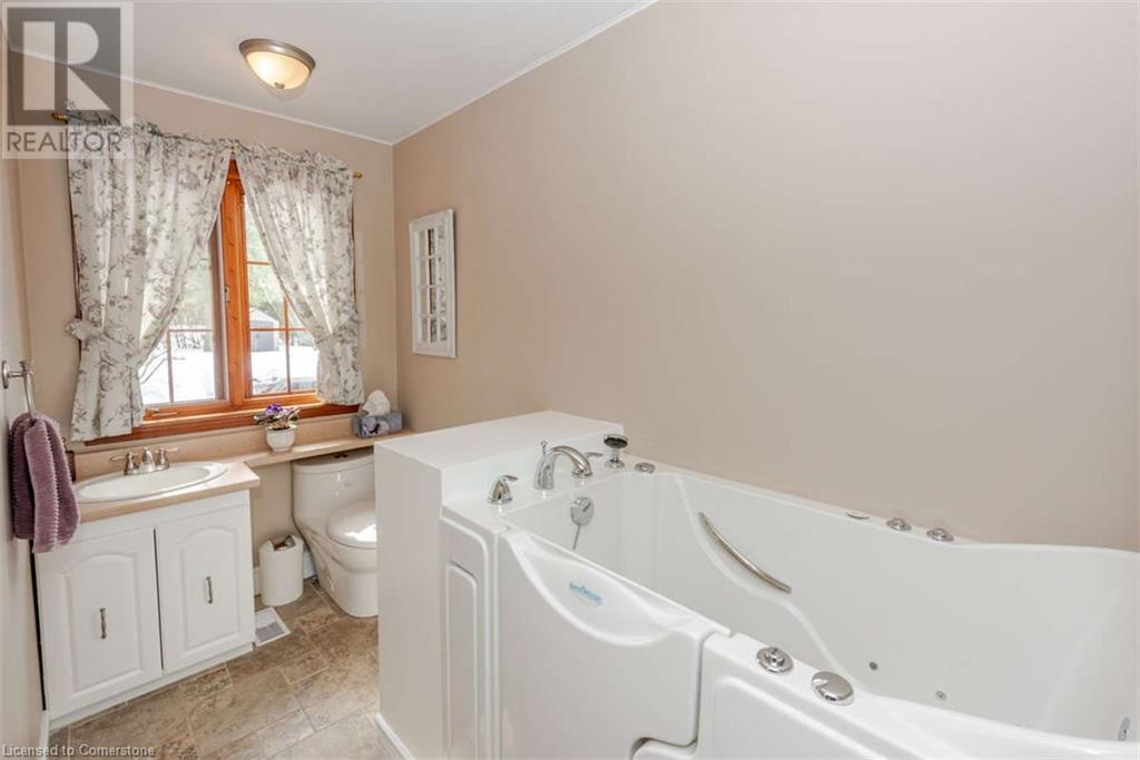 704 Pattee Road, Hawkesbury, Ontario  K6A 2R2 - Photo 16 - 40746742