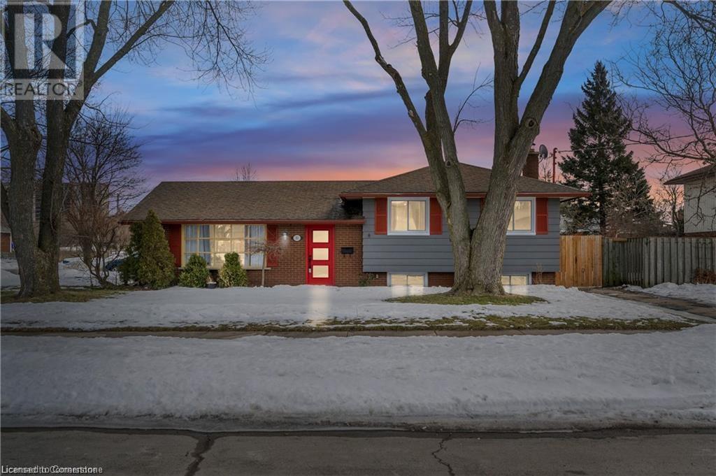 33 FAIRLAWN Road, Kitchener, Ontario