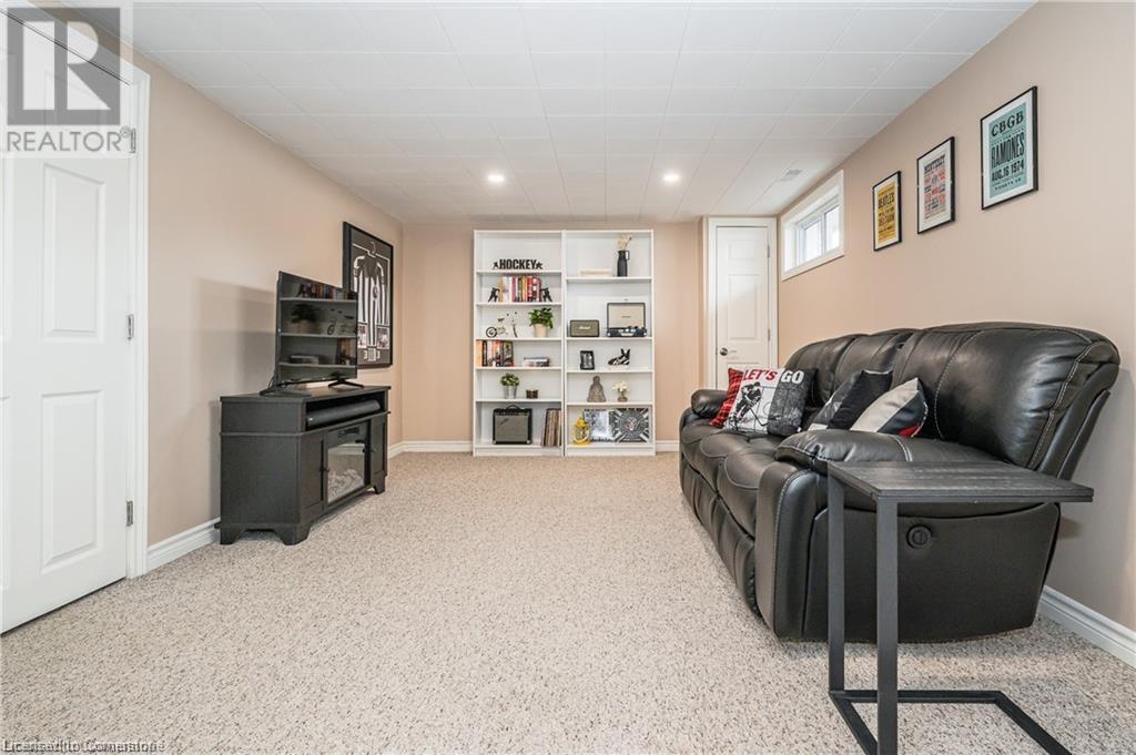 33 Fairlawn Road, Kitchener, Ontario  N2C 1X8 - Photo 34 - 40745341