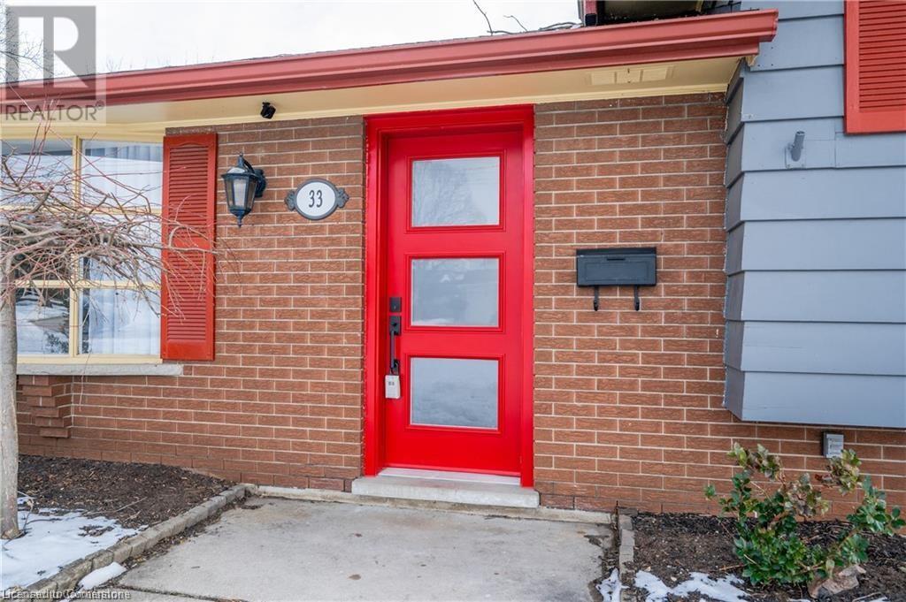 33 Fairlawn Road, Kitchener, Ontario  N2C 1X8 - Photo 4 - 40745341
