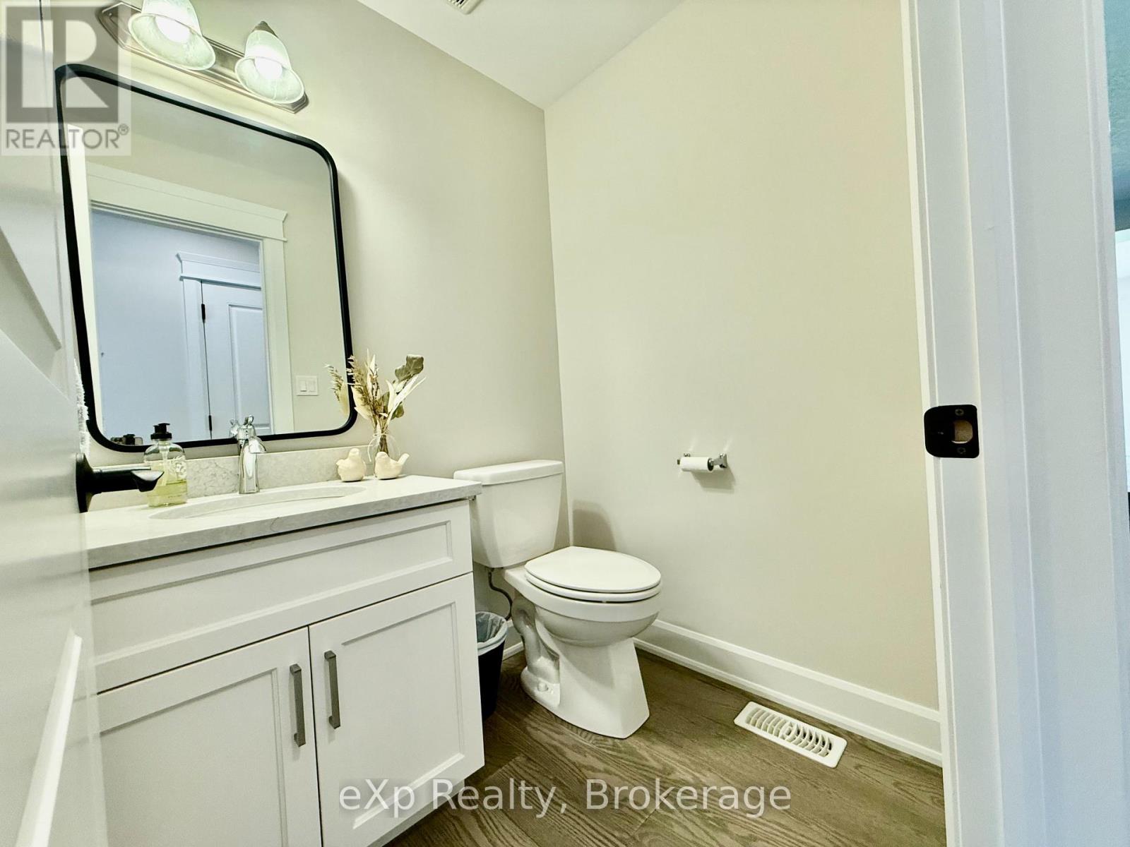 113 Second Street, Brockton, Ontario  N0G 2V0 - Photo 6 - X12254817