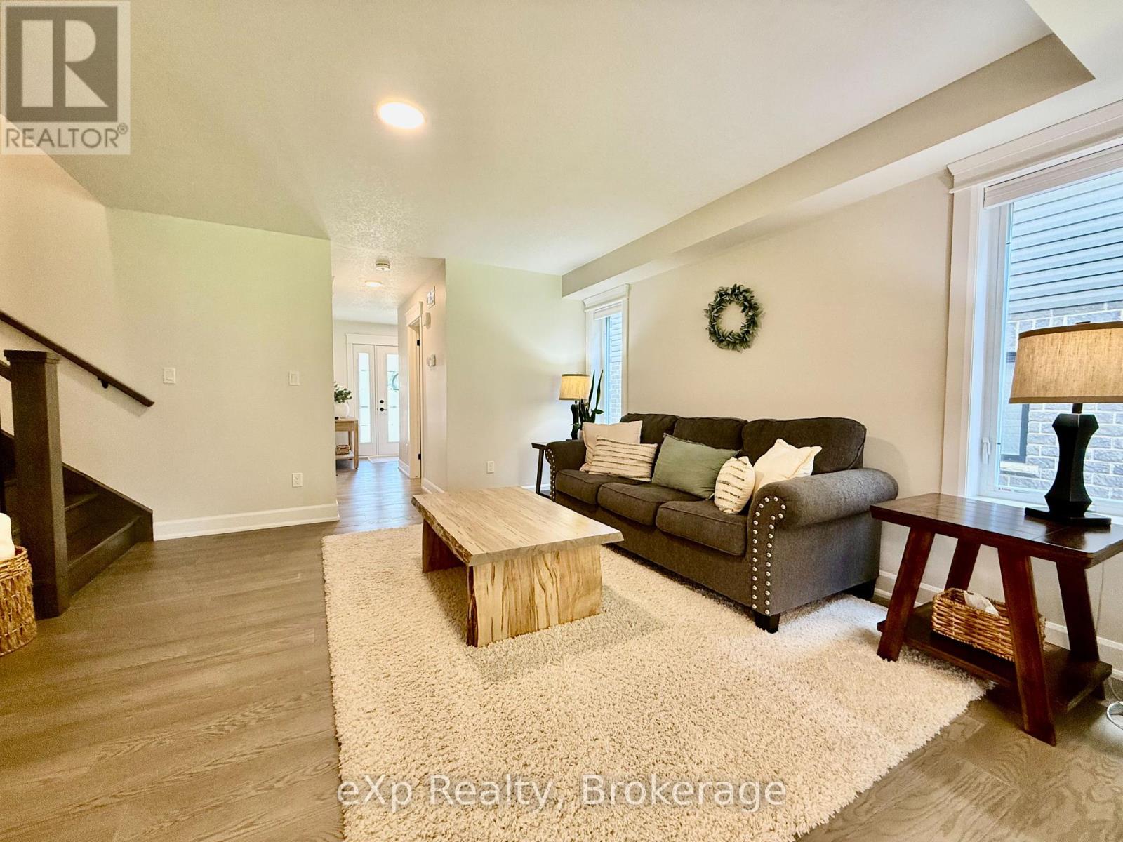 113 Second Street, Brockton, Ontario  N0G 2V0 - Photo 8 - X12254817