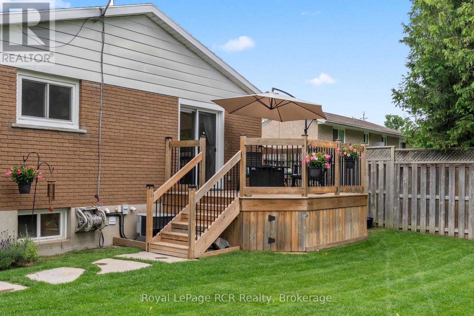 657 14th Street, Hanover, Ontario  N4N 3G9 - Photo 42 - X12254821