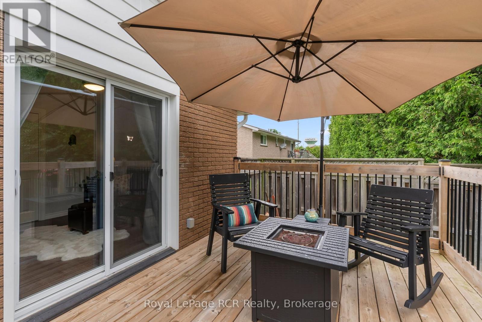 657 14th Street, Hanover, Ontario  N4N 3G9 - Photo 9 - X12254821