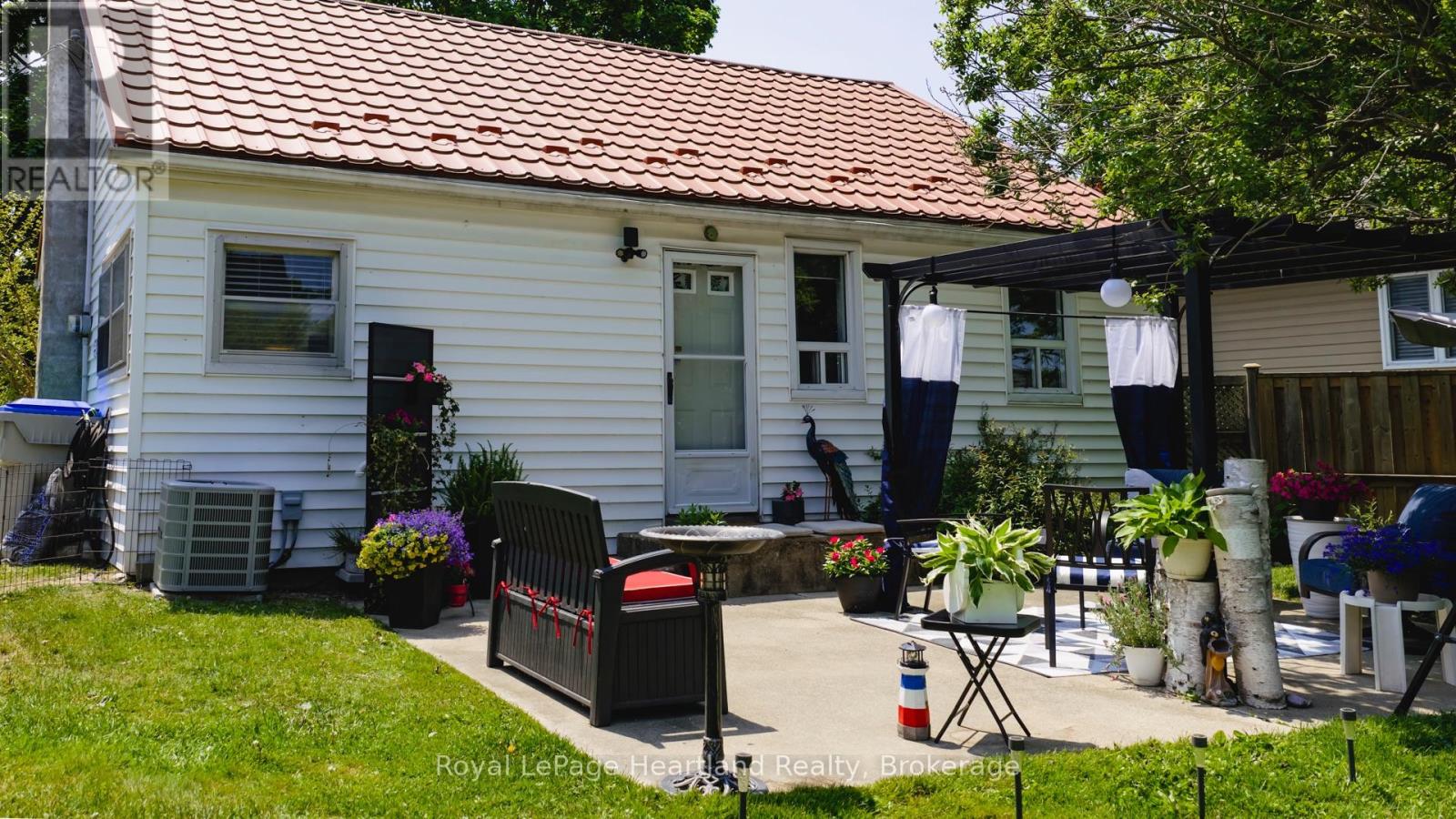 305 Mary Street, Goderich, Ontario  N7A 3B3 - Photo 26 - X12254856