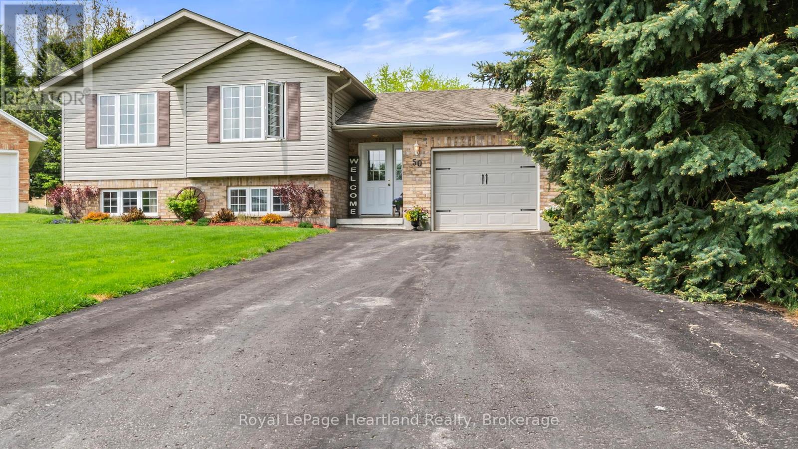 50 Mcdonald Drive, Huron East, Ontario  N0G 1H0 - Photo 4 - X12254864