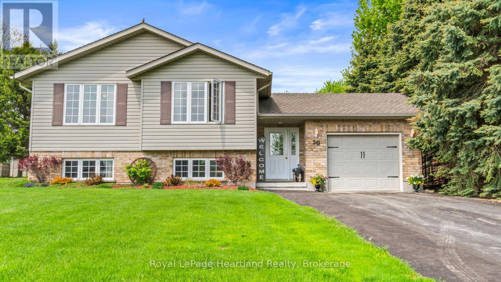 50 Mcdonald Drive, Huron East, Ontario  N0G 1H0 - Photo 6 - X12254864
