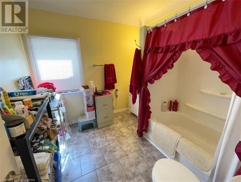 163 Kathleen Street, Sudbury, Ontario  P3C 2L7 - Photo 13 - 40743024