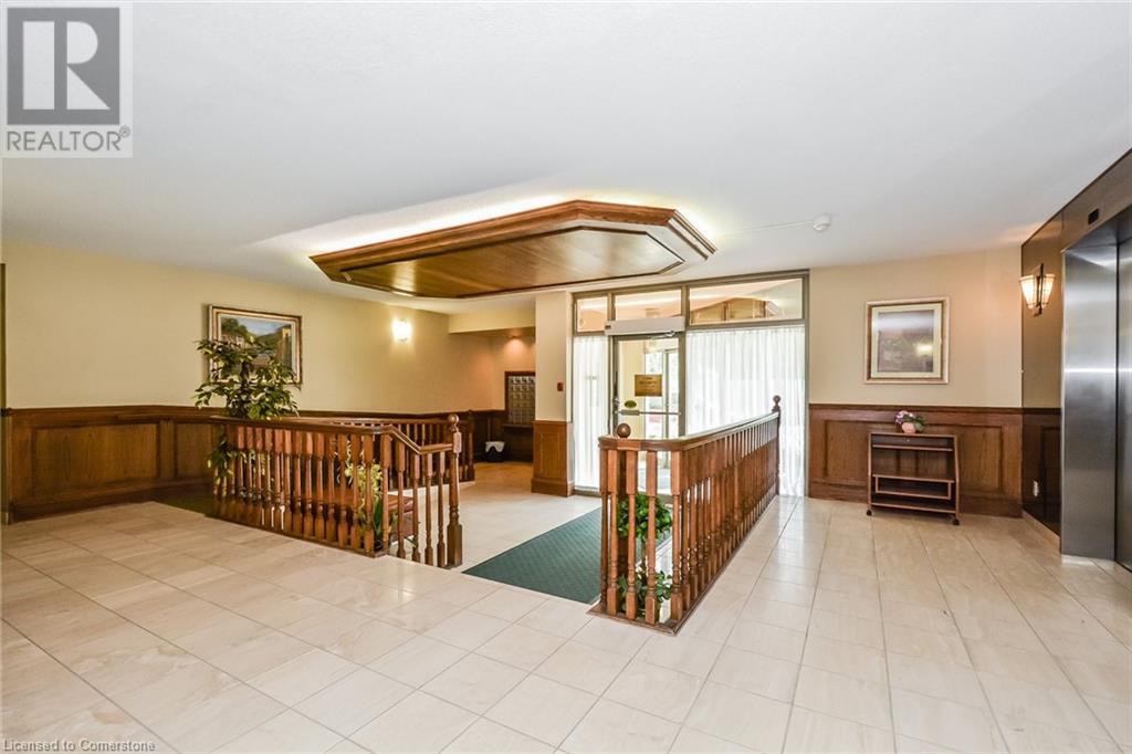 3267 King Street E Unit# Ph6, Kitchener, Ontario  N2A 4A4 - Photo 5 - 40746286