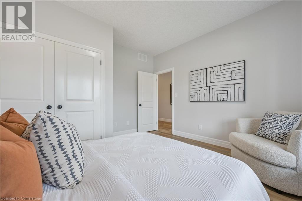 102 South Parkwood Boulevard, Elmira, Ontario  N3B 0E6 - Photo 19 - 40742052