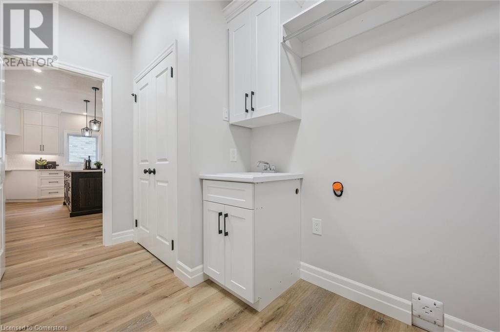 102 South Parkwood Boulevard, Elmira, Ontario  N3B 0E6 - Photo 21 - 40742052