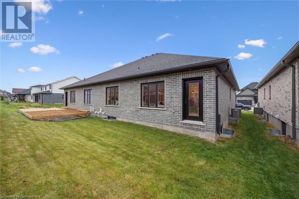 102 South Parkwood Boulevard, Elmira, Ontario  N3B 0E6 - Photo 31 - 40742052