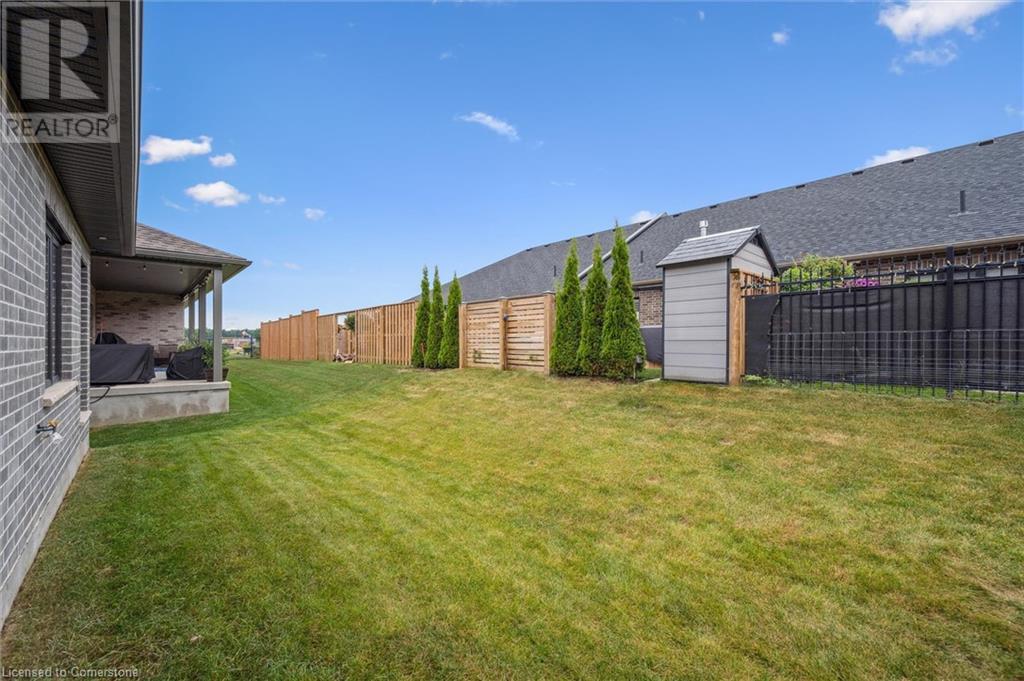 102 South Parkwood Boulevard, Elmira, Ontario  N3B 0E6 - Photo 32 - 40742052
