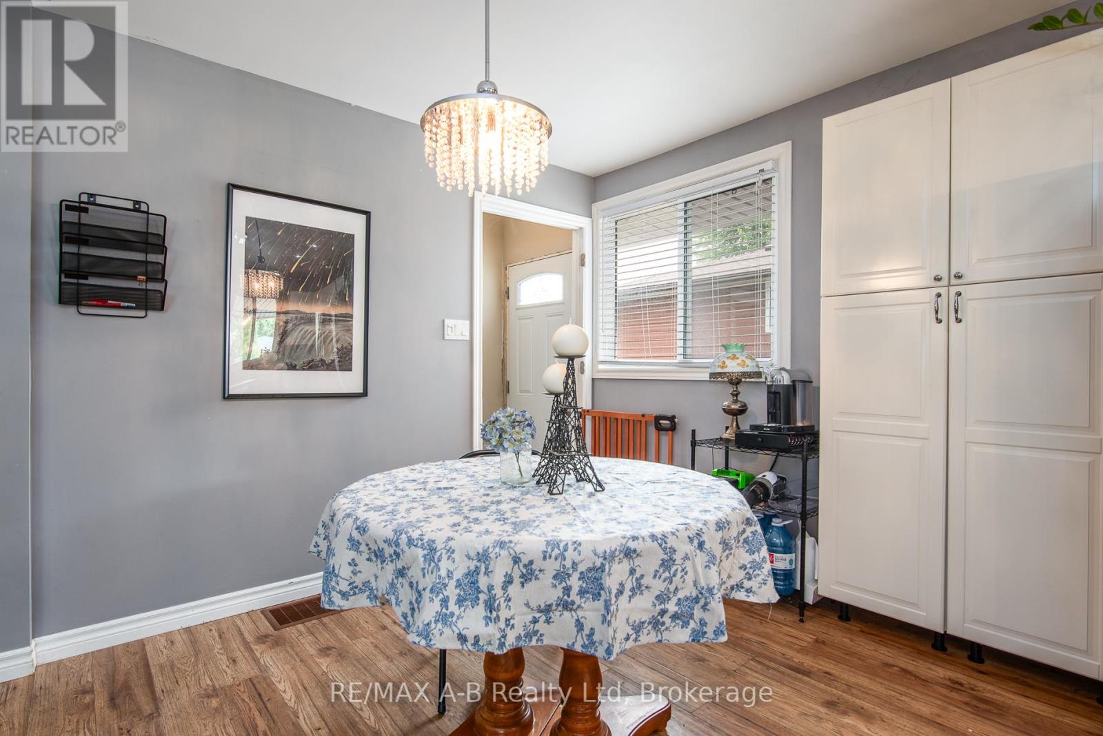 17 Hickory Line, Stratford, Ontario  N5A 6Y5 - Photo 16 - X12255040