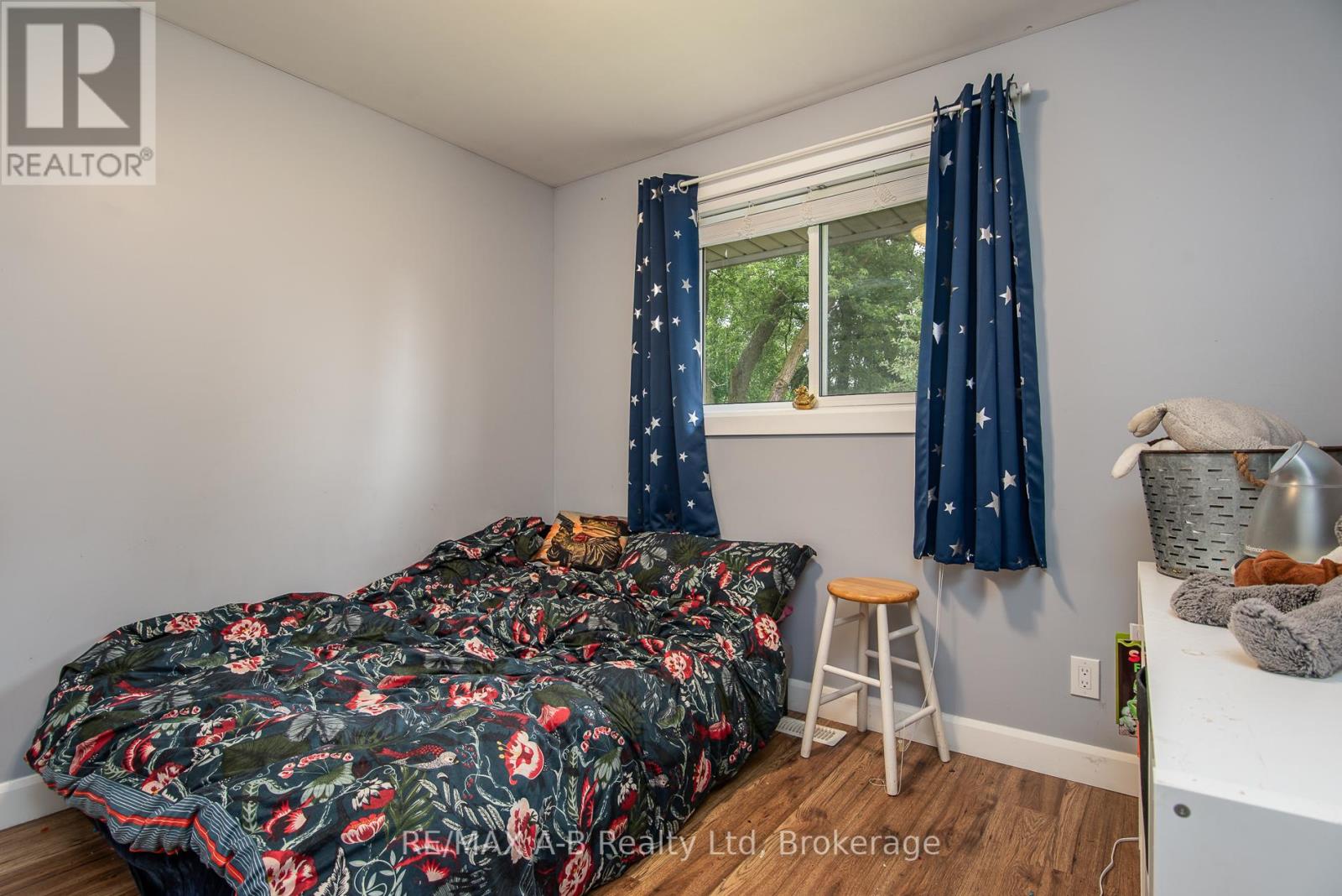 17 Hickory Line, Stratford, Ontario  N5A 6Y5 - Photo 18 - X12255040