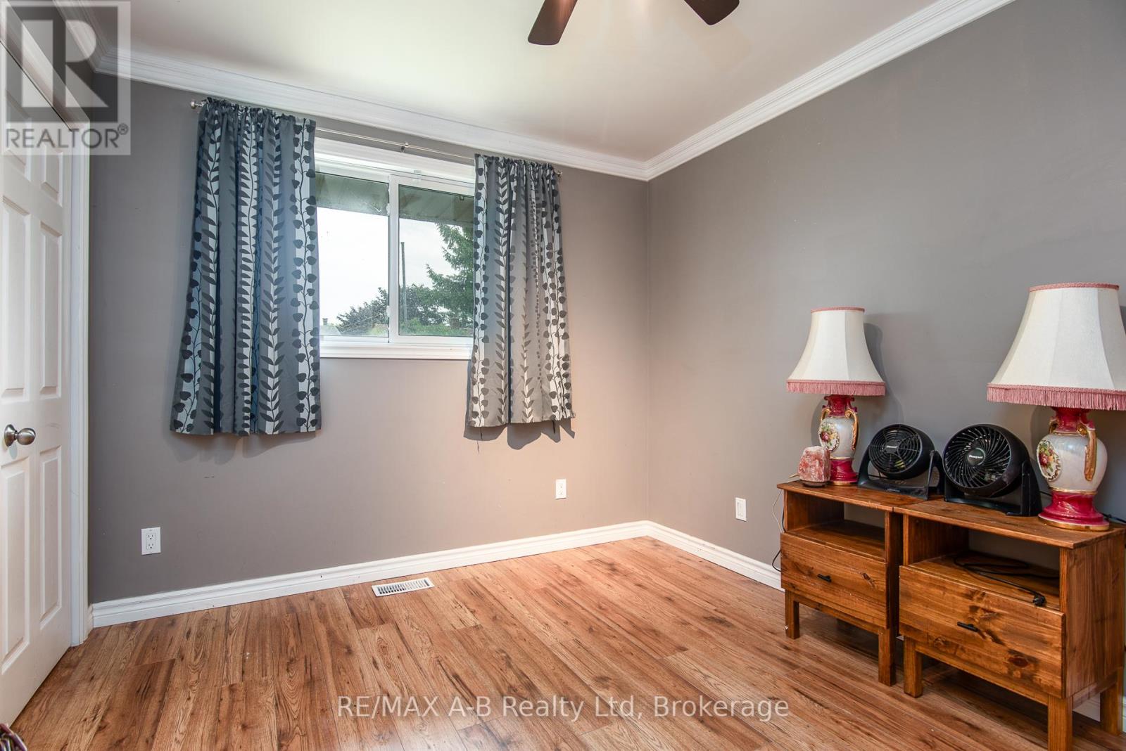 17 Hickory Line, Stratford, Ontario  N5A 6Y5 - Photo 20 - X12255040