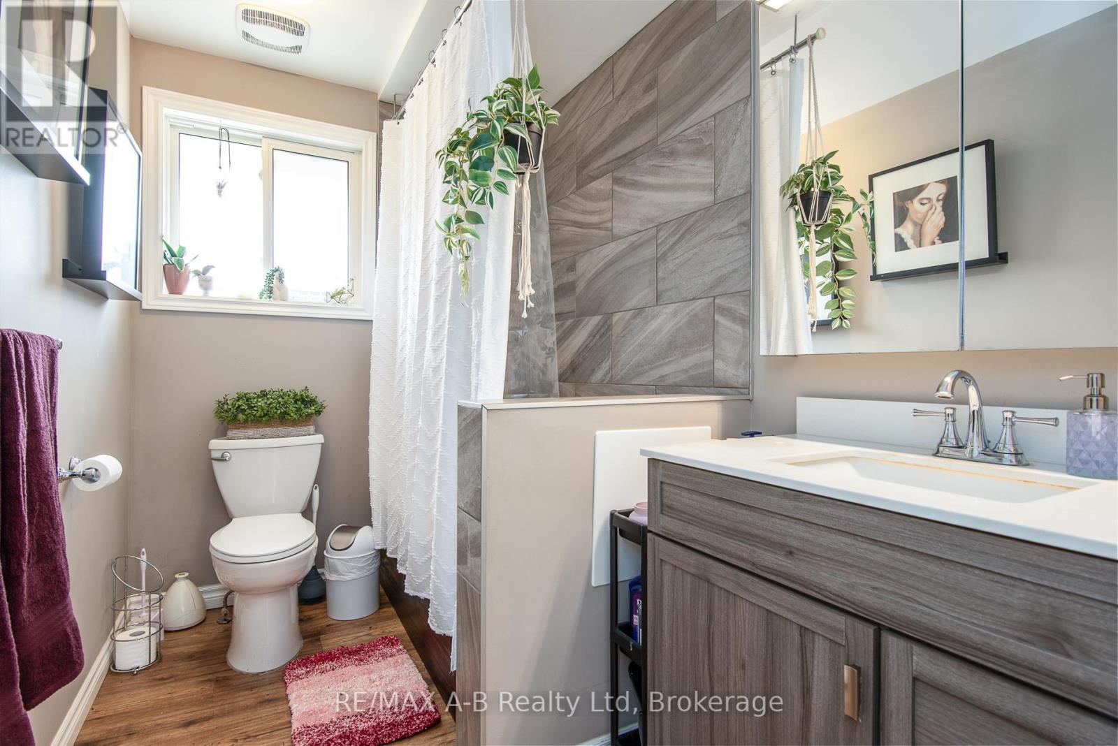 17 Hickory Line, Stratford, Ontario  N5A 6Y5 - Photo 24 - X12255040