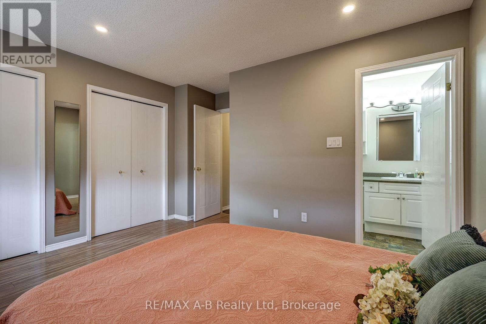 14 - 567 Fanshawe Park Road E, London North, Ontario  N5X 3T4 - Photo 35 - X12255054