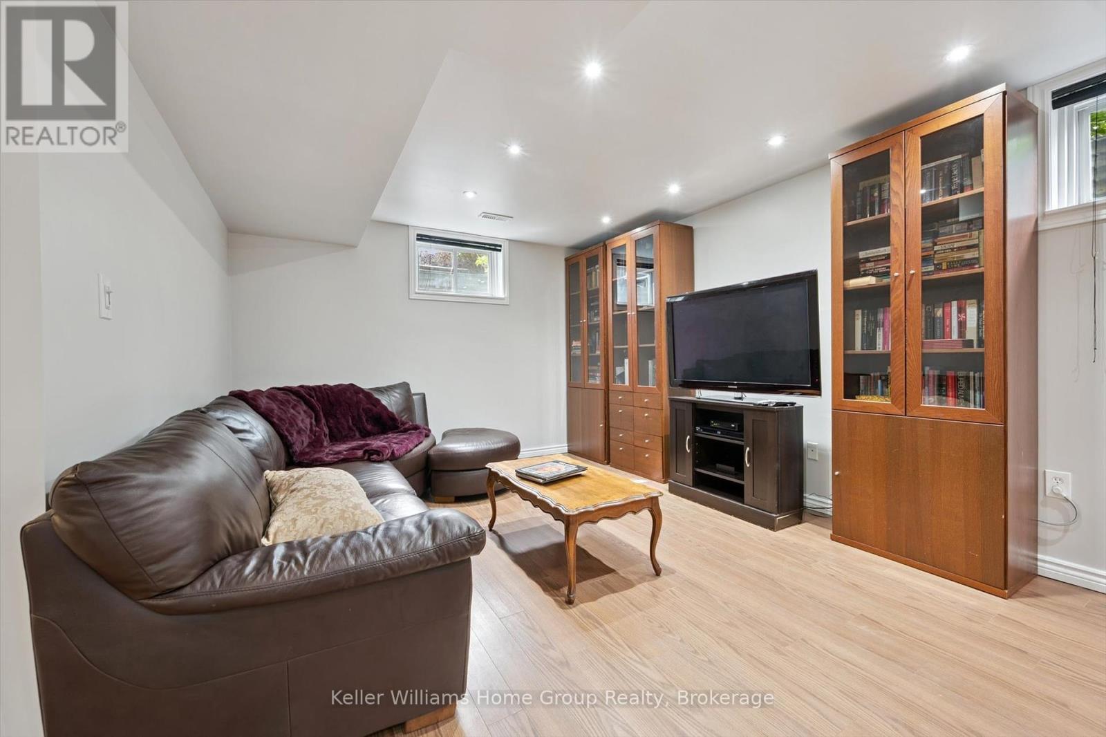 18 Geddes Crescent, Guelph, Ontario  N1G 5K7 - Photo 32 - X12255225