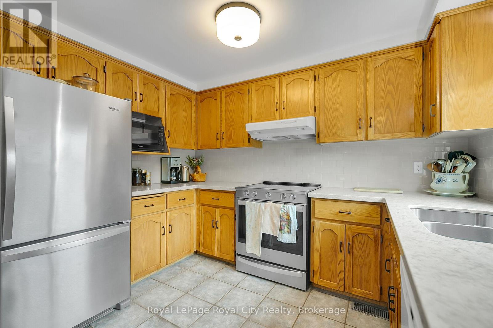 18 Smart Street, Guelph, Ontario  N1G 4L4 - Photo 11 - X12255241