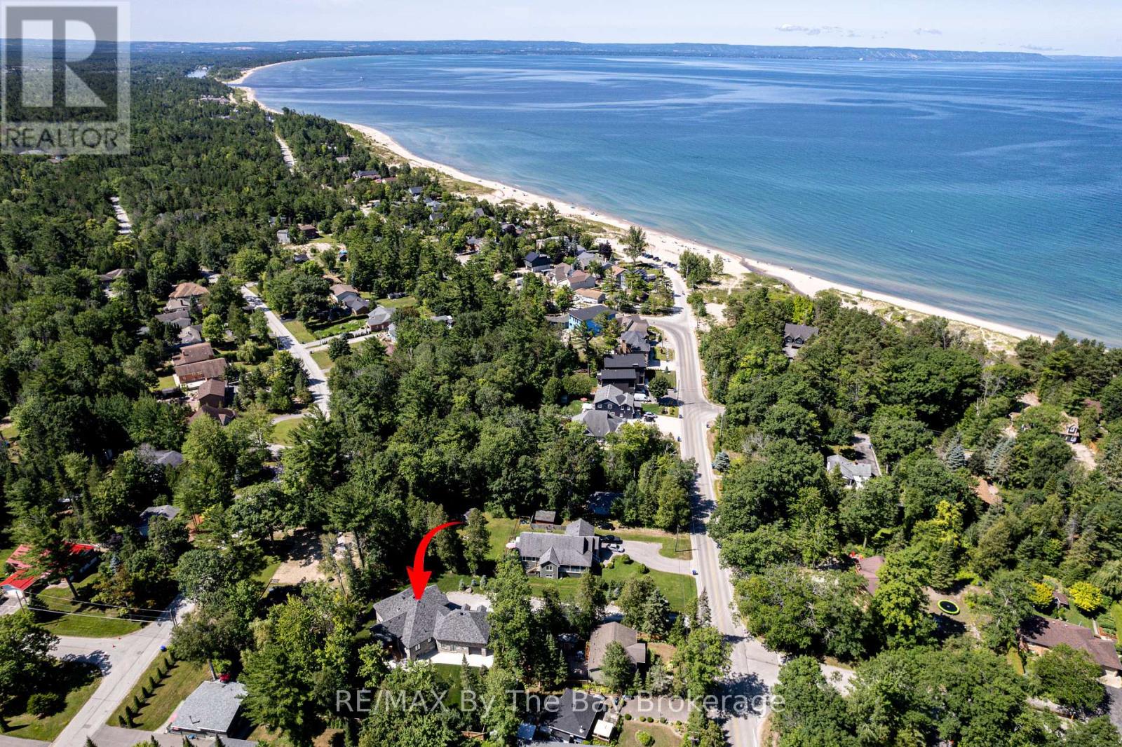 833 Eastdale Drive, Wasaga Beach, Ontario  L9Z 2R5 - Photo 2 - S12255318