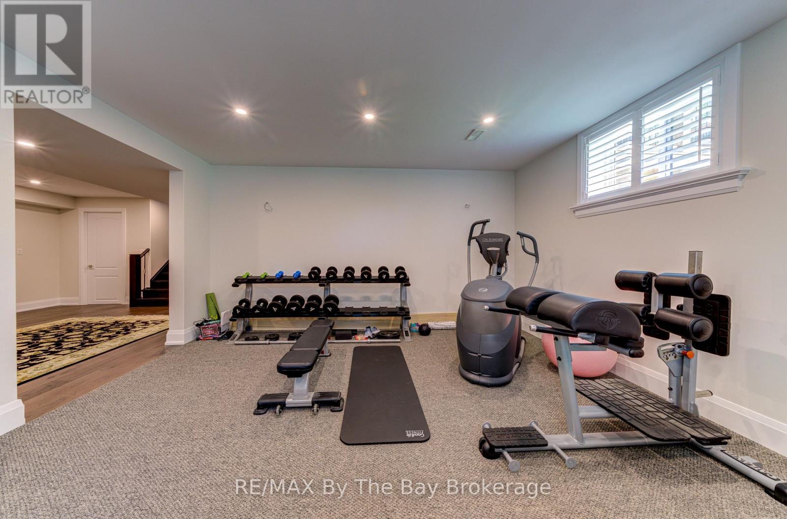 833 Eastdale Drive, Wasaga Beach, Ontario  L9Z 2R5 - Photo 36 - S12255318
