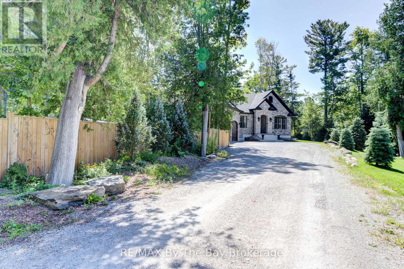 833 Eastdale Drive, Wasaga Beach, Ontario  L9Z 2R5 - Photo 42 - S12255318