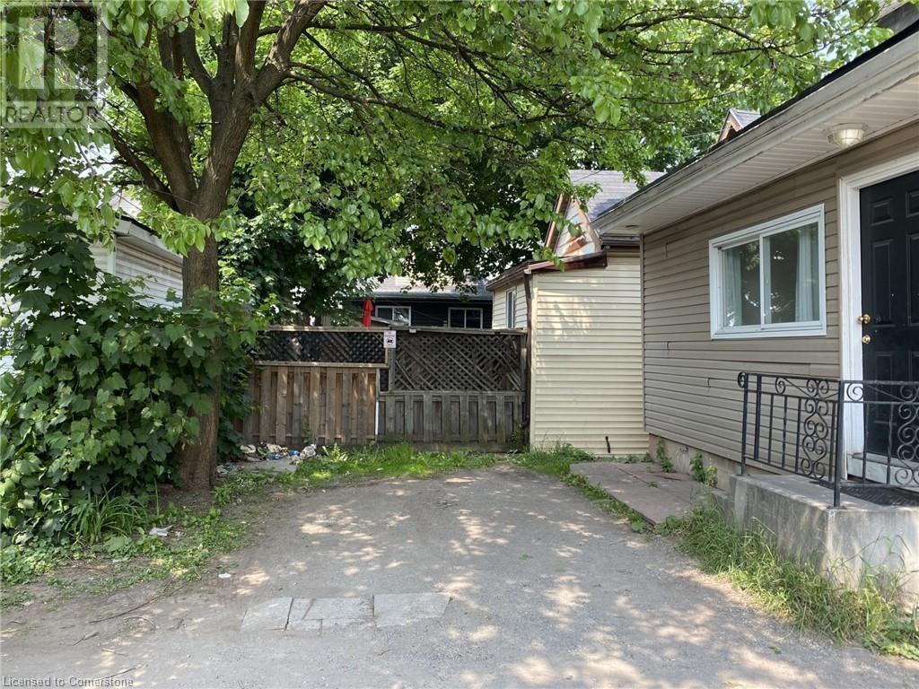 1164 Cannon Street E, Hamilton, Ontario  L8L 2K1 - Photo 3 - 40746271