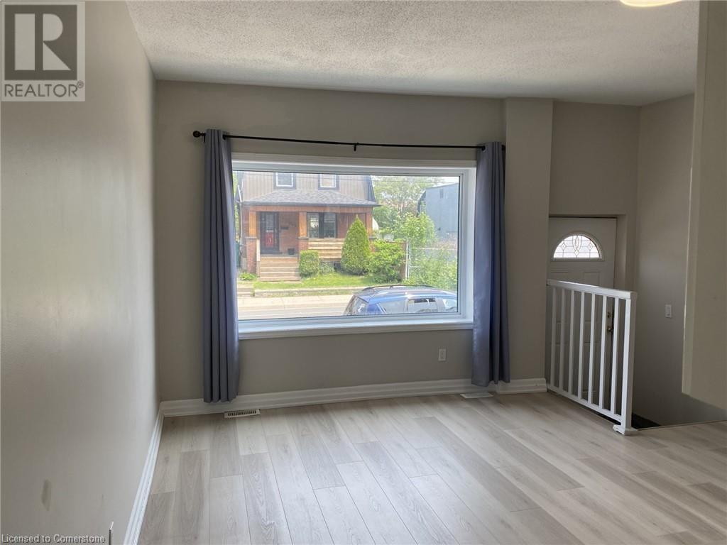 1164 Cannon Street E, Hamilton, Ontario  L8L 2K1 - Photo 8 - 40746271