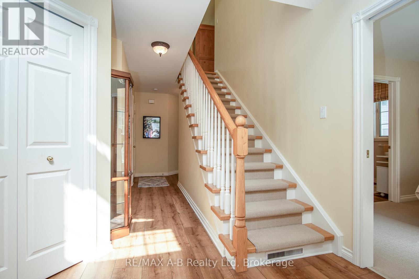 292 Woods Street, Stratford, Ontario  N5A 7T4 - Photo 13 - X12255396