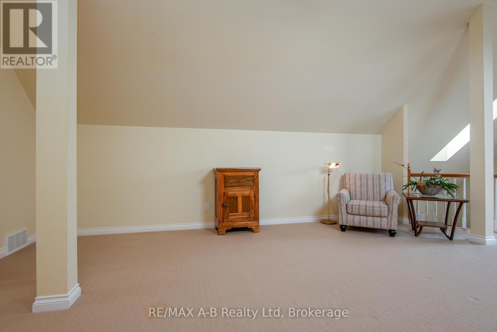 292 Woods Street, Stratford, Ontario  N5A 7T4 - Photo 36 - X12255396