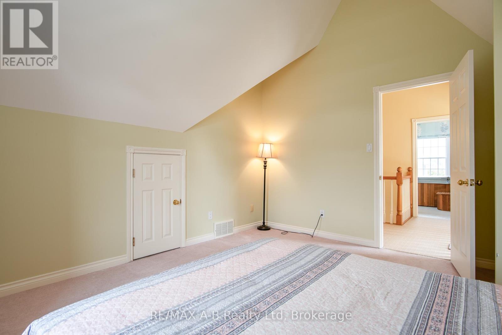 292 Woods Street, Stratford, Ontario  N5A 7T4 - Photo 44 - X12255396