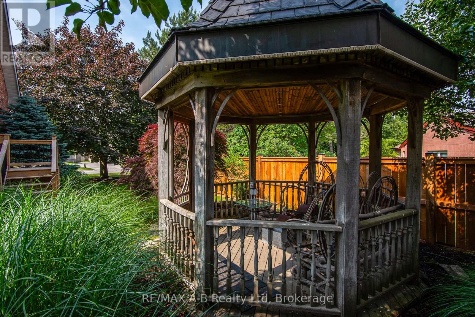 292 Woods Street, Stratford, Ontario  N5A 7T4 - Photo 8 - X12255396