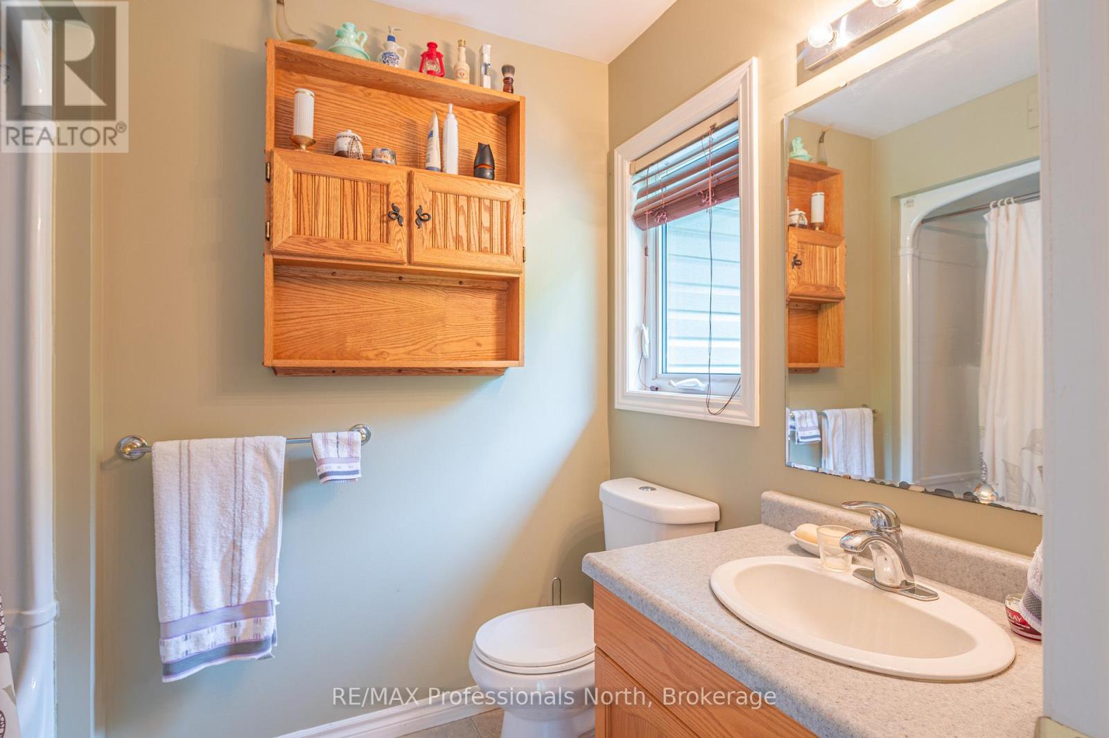 1075 Comak Crescent, Algonquin Highlands, Ontario  K0M 1S0 - Photo 17 - X12255422