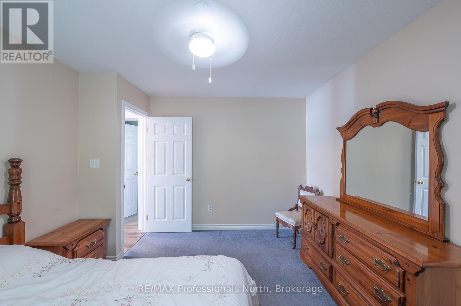 1075 Comak Crescent, Algonquin Highlands, Ontario  K0M 1S0 - Photo 19 - X12255422