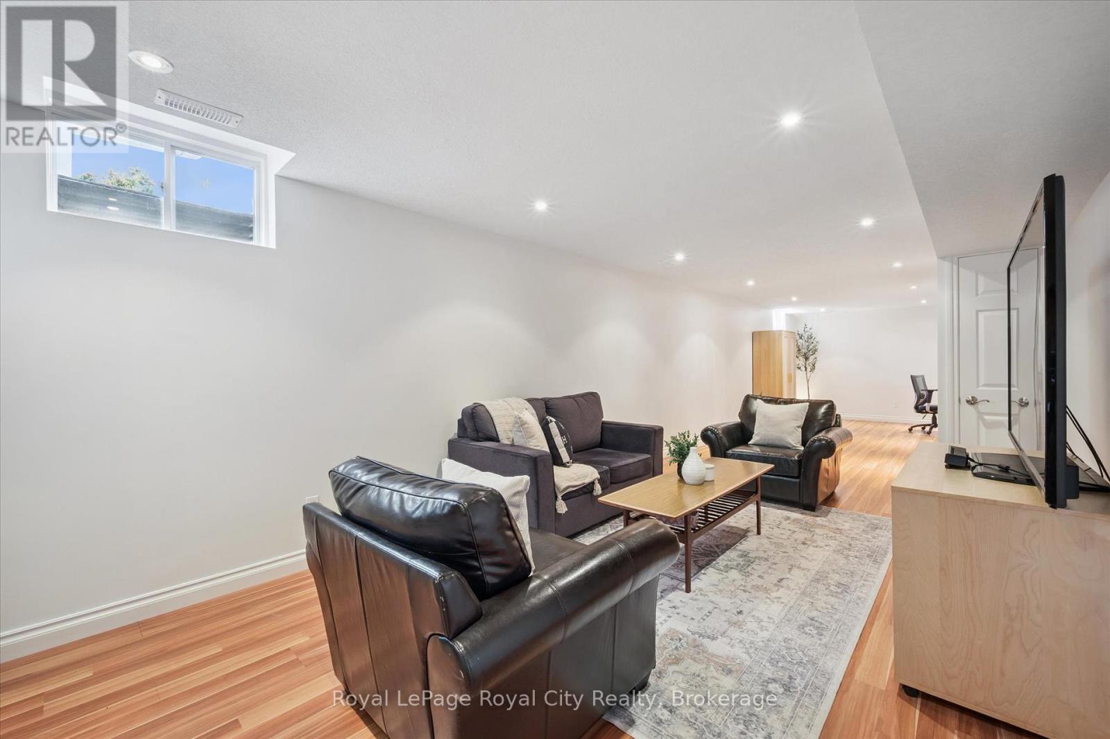 279 Farley Drive, Guelph, Ontario  N1L 1N6 - Photo 31 - X12255469