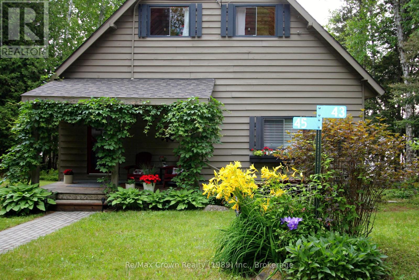 45 Bells Road, Unorganized Townships, Ontario  P0H 2K0 - Photo 42 - X12255523