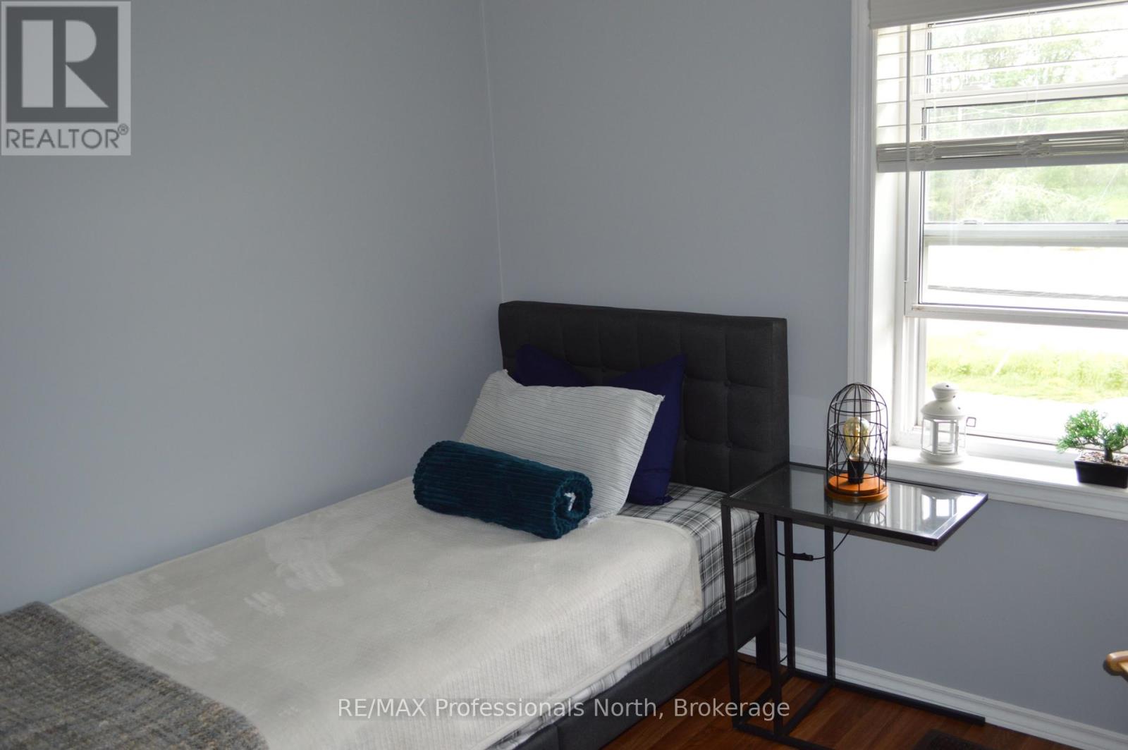72 Bobcaygeon Road, Minden Hills, Ontario  K0M 2K0 - Photo 23 - X12255616