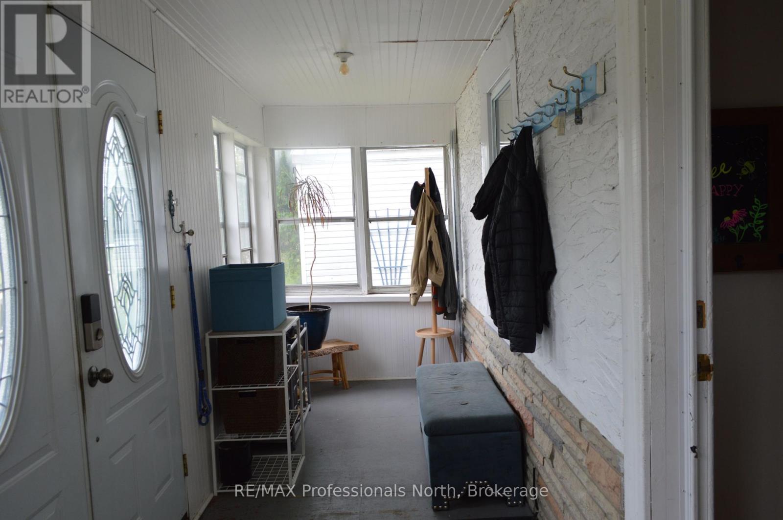 72 Bobcaygeon Road, Minden Hills, Ontario  K0M 2K0 - Photo 6 - X12255616